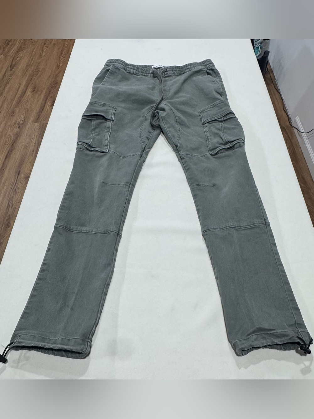 PacSun Men's Cargo Charcoal Olive Pants Adjustable ankle Size M